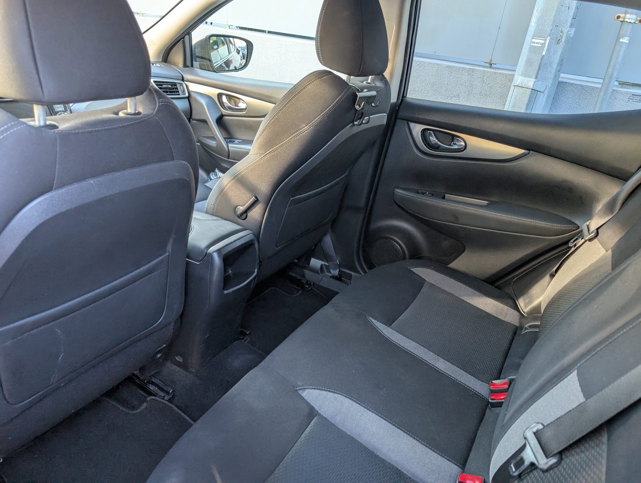 qashqai interior trás